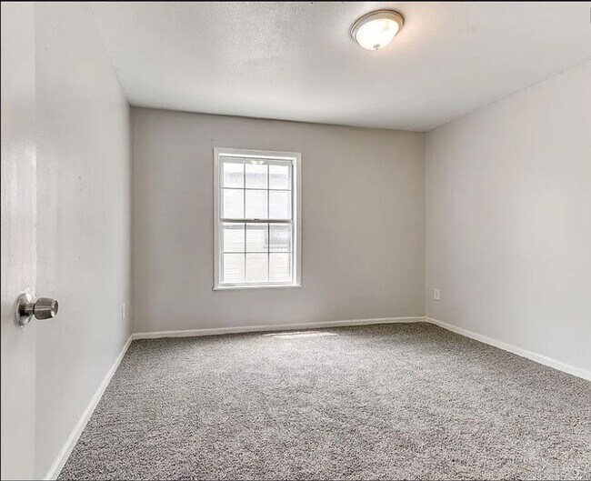 Building Photo - Charming & Refreshed 4 Bed / 1 Bath Home in Midwest City – $1,450/mo