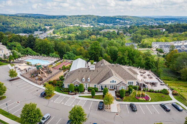 Building Photo - 159 Brentwood Cir