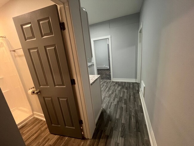 Building Photo - 8100 W National Ave