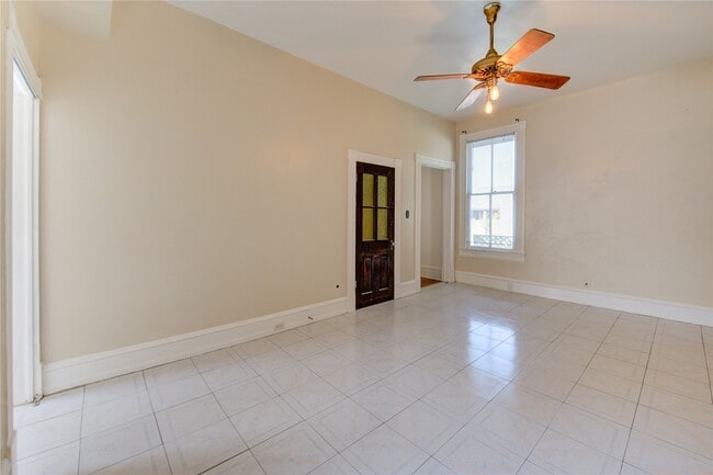 Building Photo - 1619 Avenue N