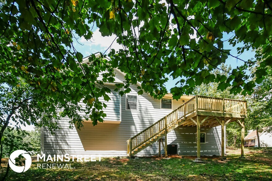 Building Photo - 2212 Cedar Creek Ln