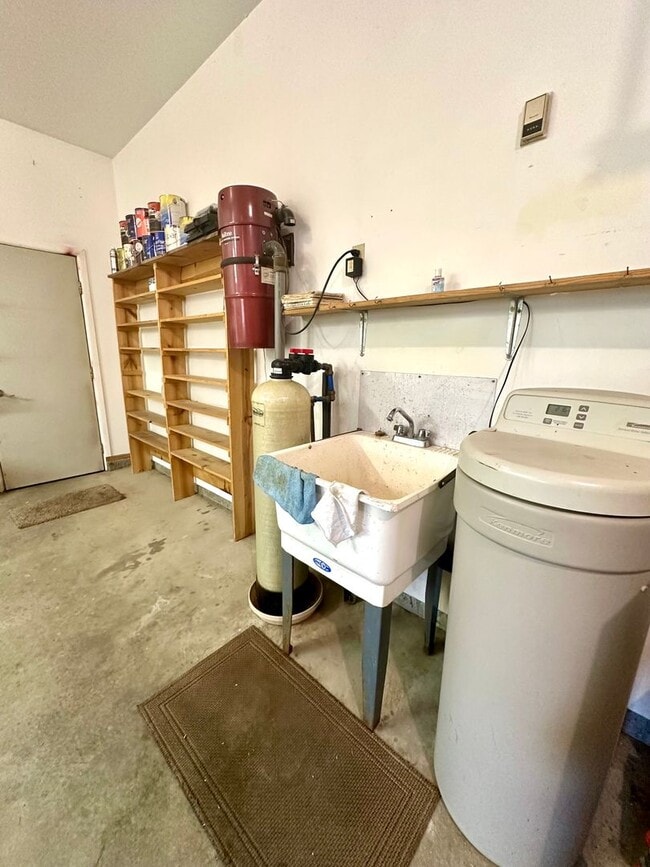 Building Photo - 51115 Sei Ln