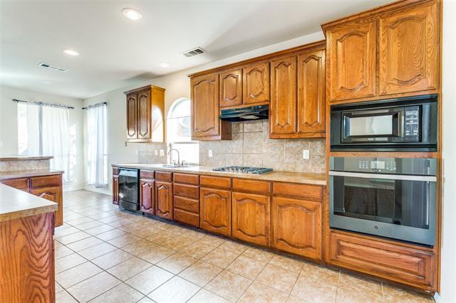 Building Photo - 2625 Alpena Dr