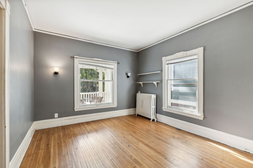 Living room. - 2400 Pleasant Avenue South