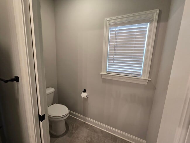 Building Photo - Gorgeous 3 Bedroom, 3 Bath Home Built in 2021- Madison, Alabama