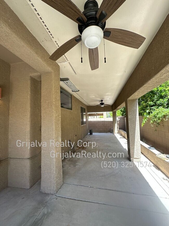 Building Photo - Beautiful 3 Bedroom, 2 Bath House for Rent (River/La Cholla)
