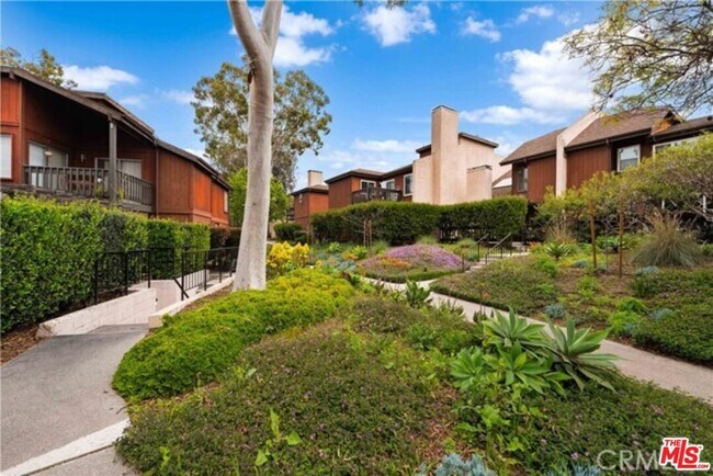 Building Photo - 4805 Maytime Ln