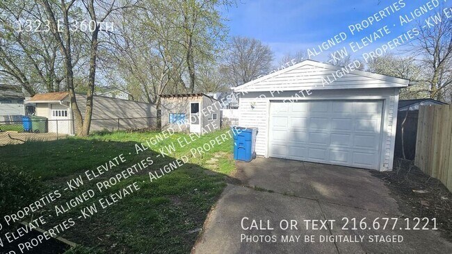 Building Photo - 1323 E 360th-