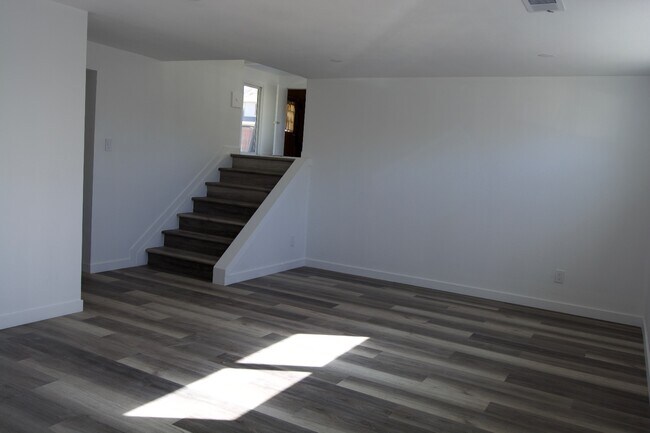 Building Photo - 8585 E Costilla Pl