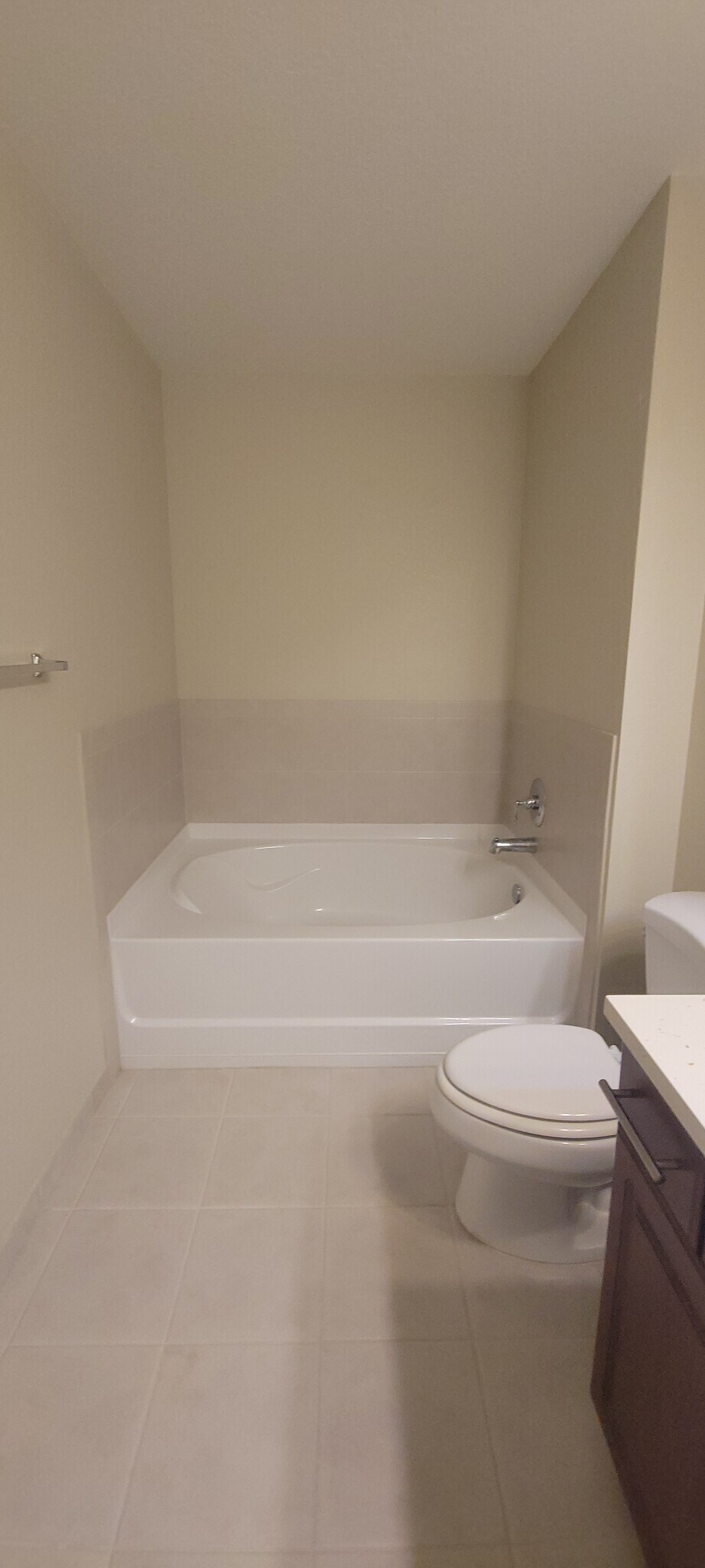 Building Photo - 1064 N Tamiami Trl