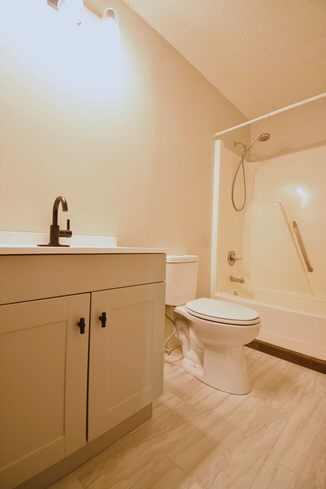 Building Photo - Coming Soon: 3 Bedroom 2.5 Bathroom on Over 2 Acres and Zoned for Horses