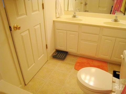 Building Photo - 2626 E Oaklawn Ct