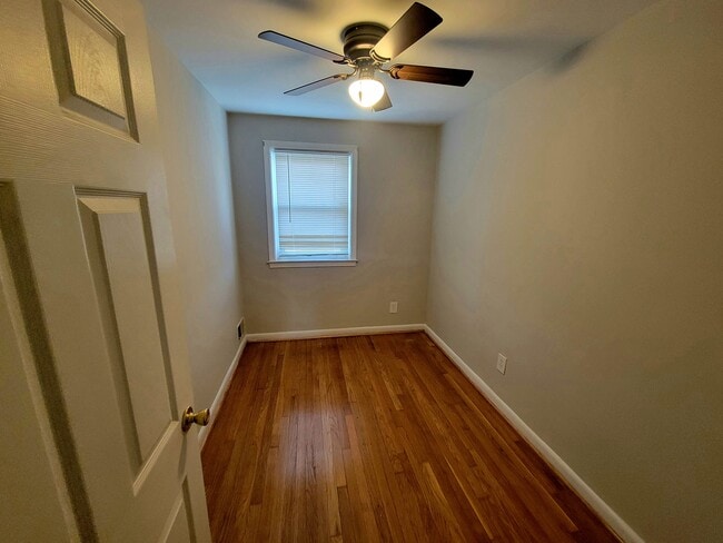 Building Photo - 2224 Graythorn Rd