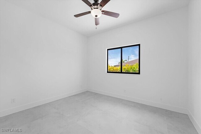 Building Photo - 3234 NW 21st Terrace