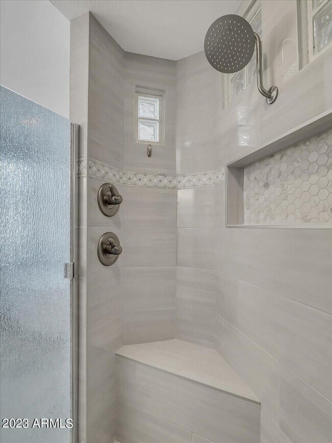 Building Photo - 3351 E Las Rocas Dr