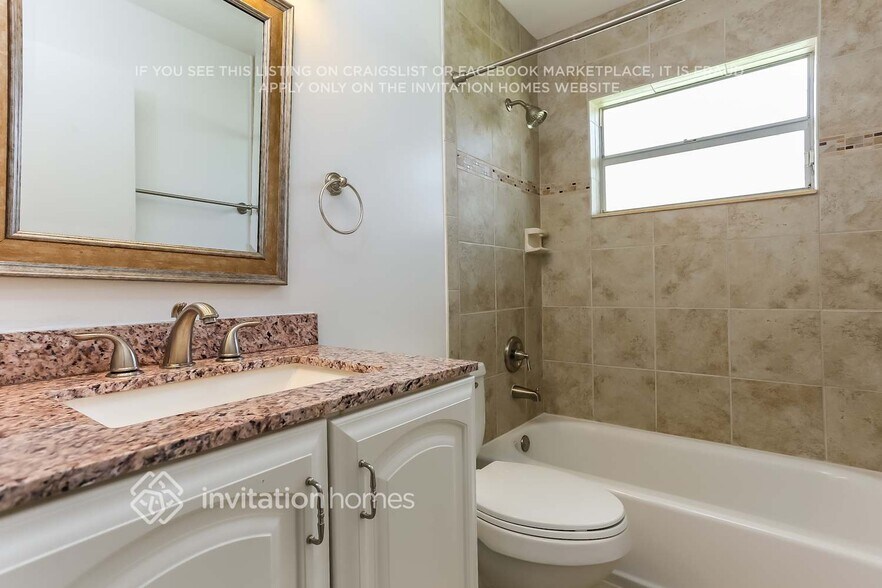 Building Photo - 575 NW 47th Terrace