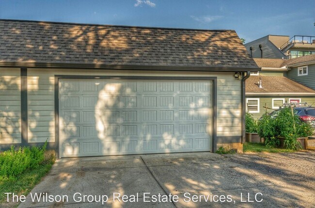 Building Photo - 4 br, 4 bath House - 2217B 11th Avenue South