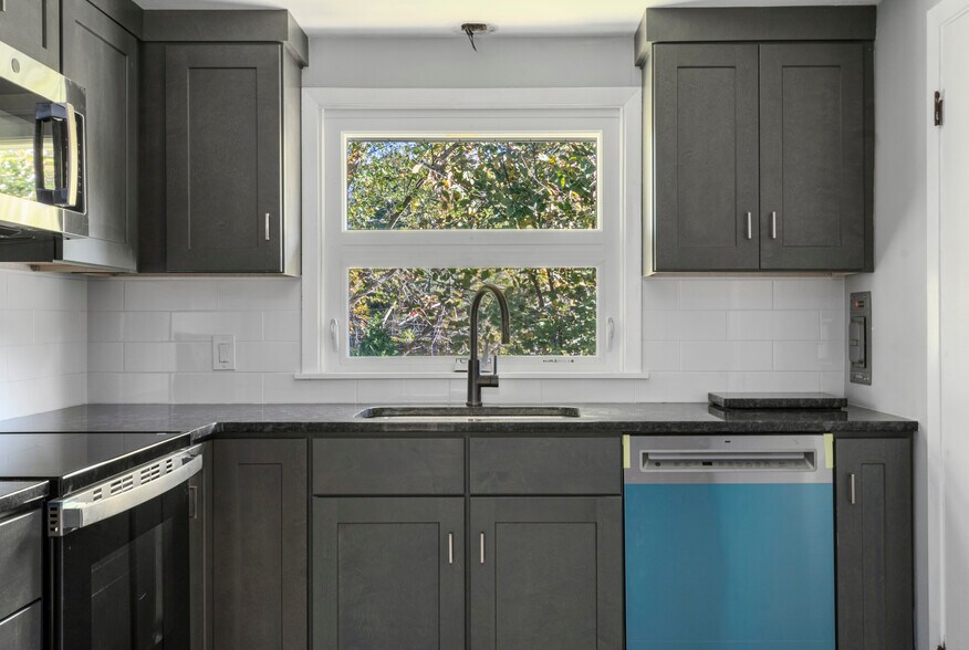 Building Photo - 40 W Wrentham Rd