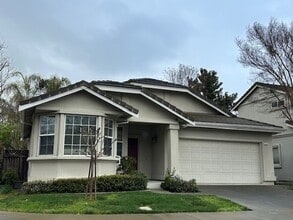 Building Photo - Pleasanton Valencia Neighborhood, Single Story Corner Lot, 2 BD, 2 BA. Great Schools Donlon Elem....