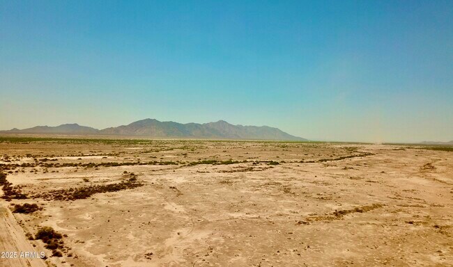 Building Photo - 44236 Adobe Cir