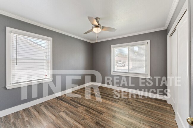 Building Photo - 1107 Meadow Rd