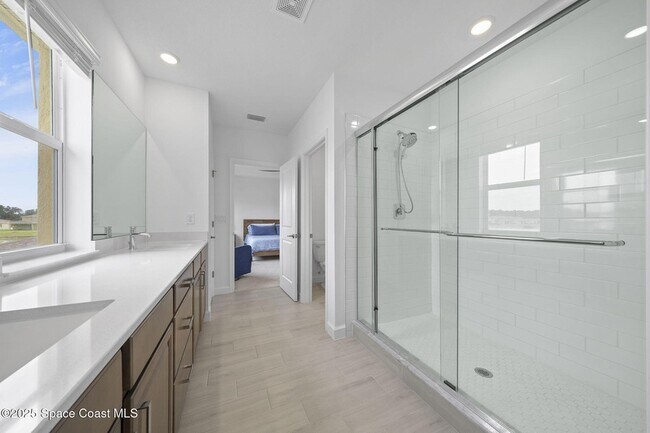 Building Photo - 715 Veridian Cir NW