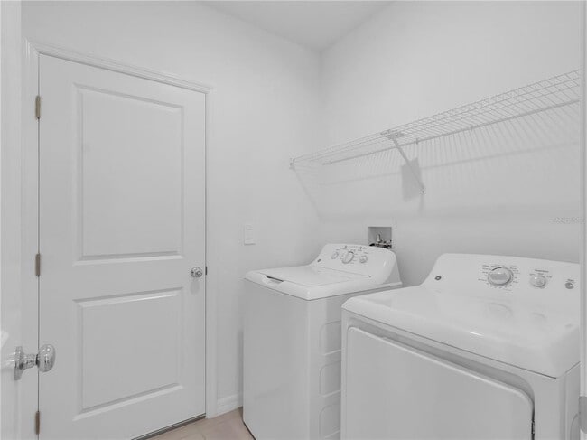 Building Photo - 5771 Red Kite Dr