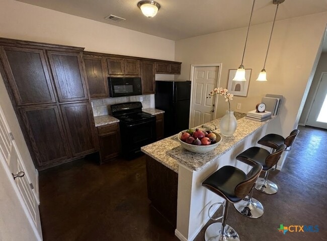 Building Photo - 1505 Shoshoni Trail