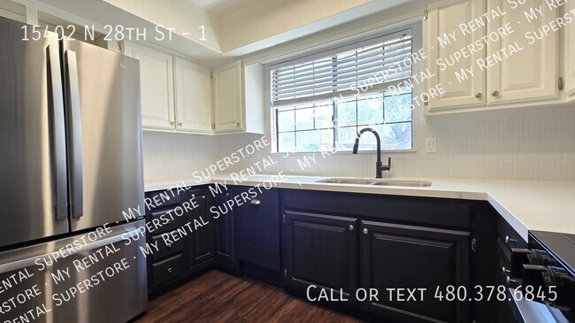 Building Photo - 15402 N 28th St