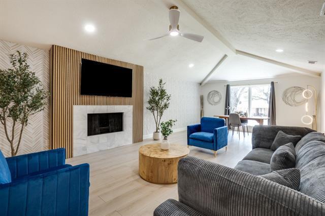 Building Photo - 4043 Flintridge Dr