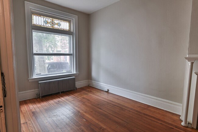 Building Photo - 1515 Green St