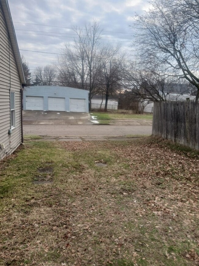 Building Photo - 663 Florida Ave