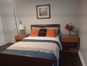 Building Photo - 1824 Tiger Flowers Dr NW