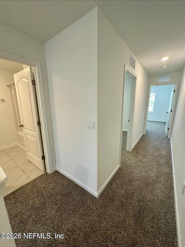 Building Photo - 20 Palmetto Rdg Rd