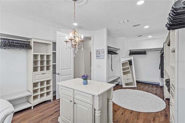 Building Photo - 8434 Chilton Dr