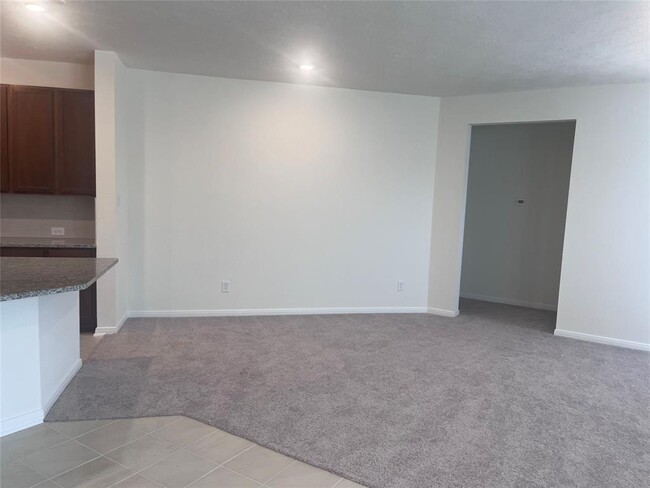 Building Photo - 15723 Winter Heights Dr