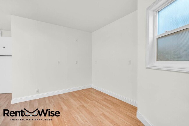 Building Photo - 4525-4529 Irving St. SF