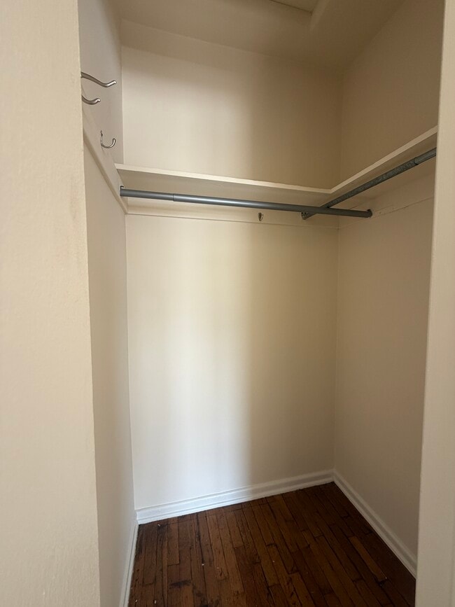 Building Photo - 4222 Russell Ave