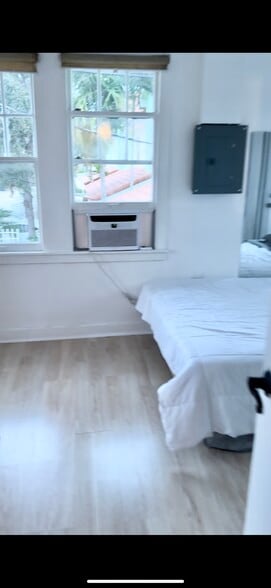 Bedroom if you turn right there’s the door to the back porch - 1302 S N St
