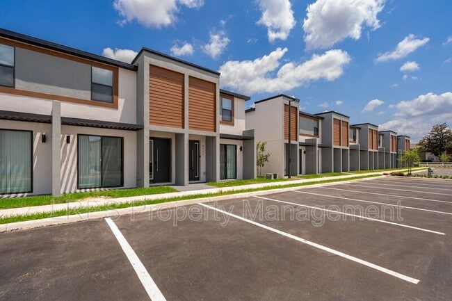 Building Photo - 3230 Sustainable Wy