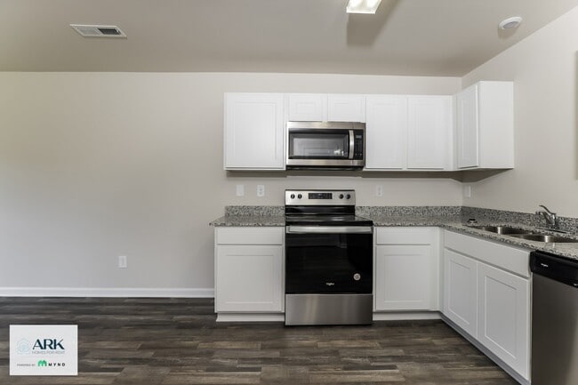 Building Photo - 1249 Fescue Rd