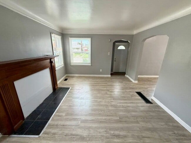 Building Photo - Section 8 Completely Renovated 3-Bedroom Home for Lease - Call (313)429-3244
