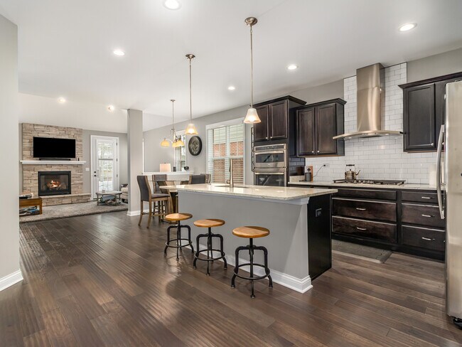 Building Photo - 1635 Castle Lawn Ct