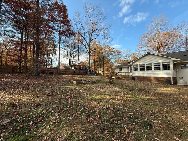 Building Photo - HOME FOR RENT IN ARAB, ALABAMA!