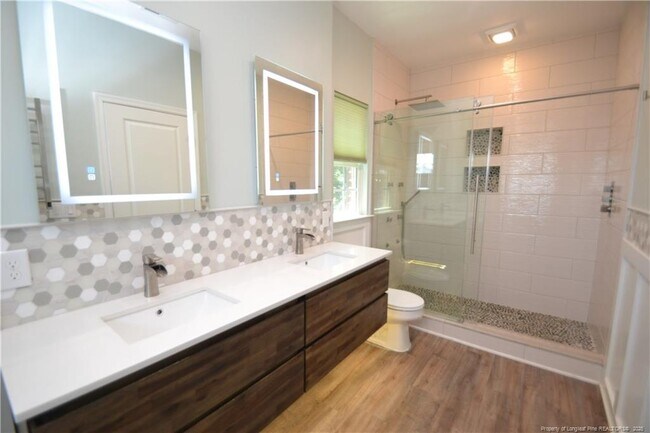 Building Photo - 506 N Tunstall Ave