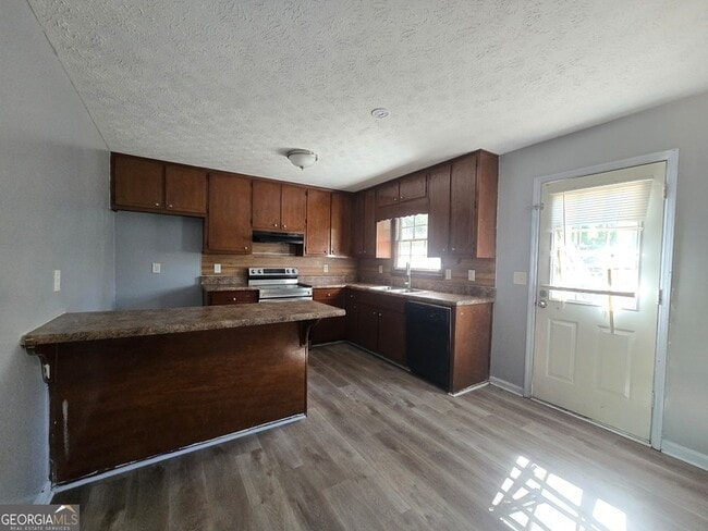 Building Photo - 6577 Ardmoor Dr