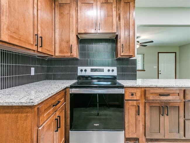 Building Photo - 1514 Melrose Dr