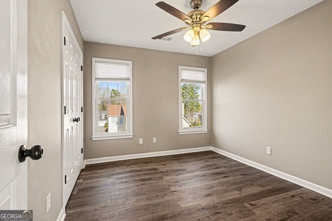 Building Photo - Fully Renovated Spacious 4BR Home nestled in beautiful community!