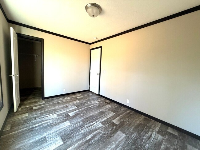 Building Photo - 3 bed 2 bath Mountain Living home!