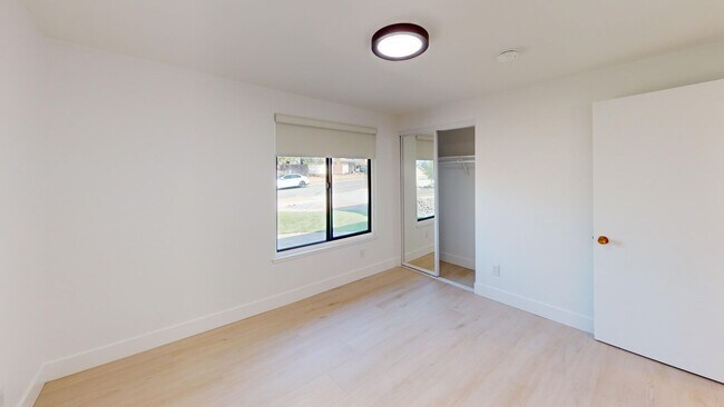Building Photo - Welcome to your dream home! Single story R...